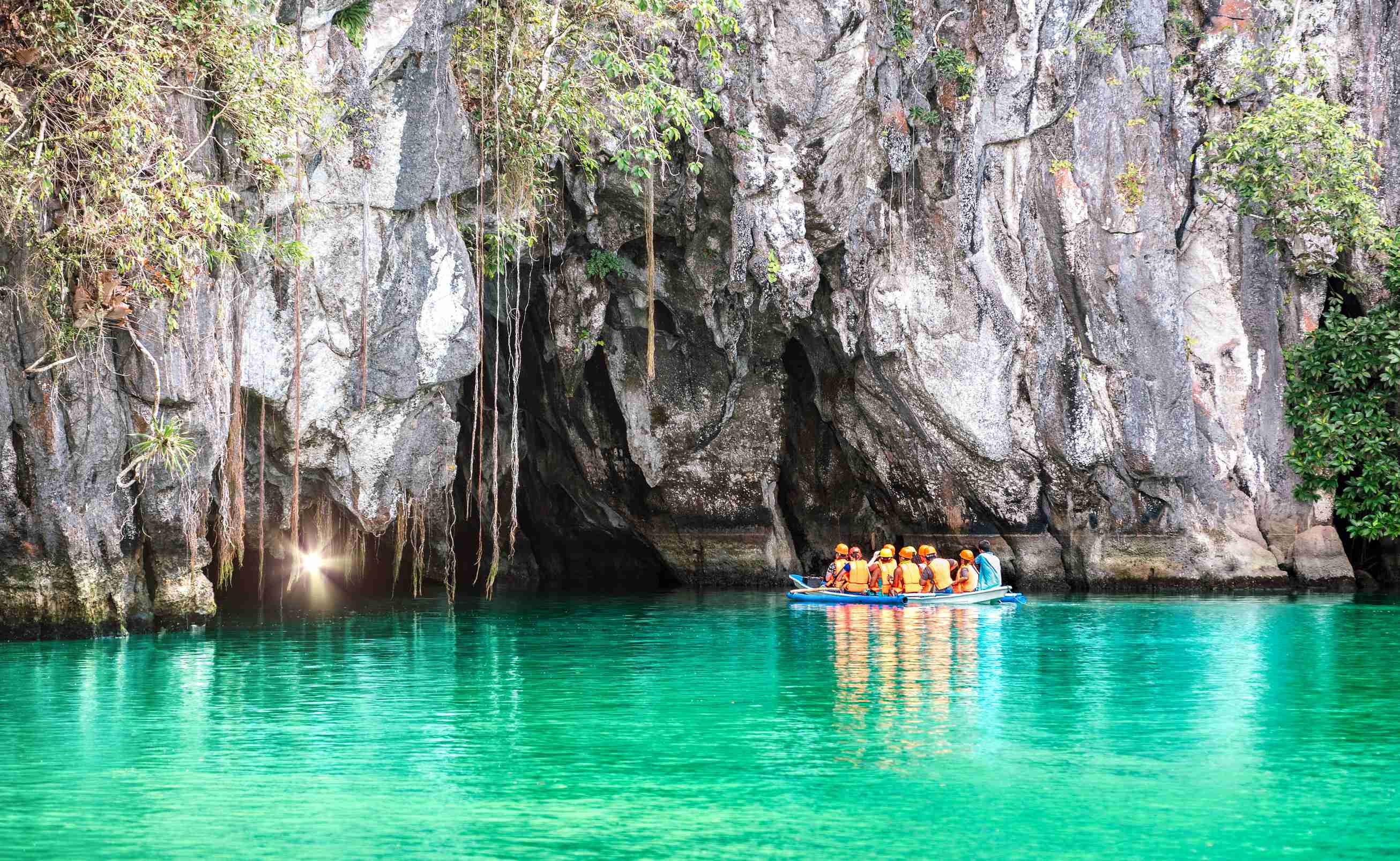 Puerto Princesa underground river boat